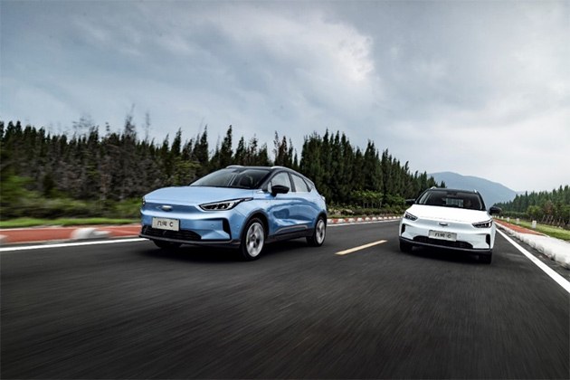 真能跑纯电SUV几何C“美貌与才华”双在线