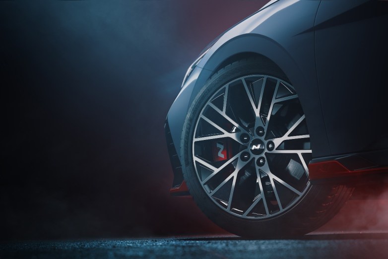 不止于快 現(xiàn)代汽車N品牌以賽車科技驅(qū)動(dòng)專為駕駛樂趣而生