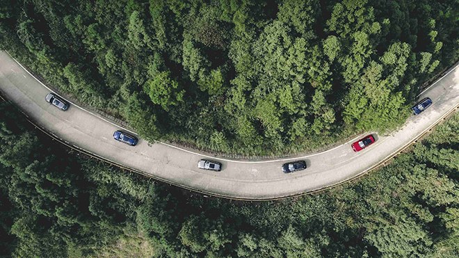奧迪旅行車家族-抬頭可覽奇峰，俯首能賞綠意