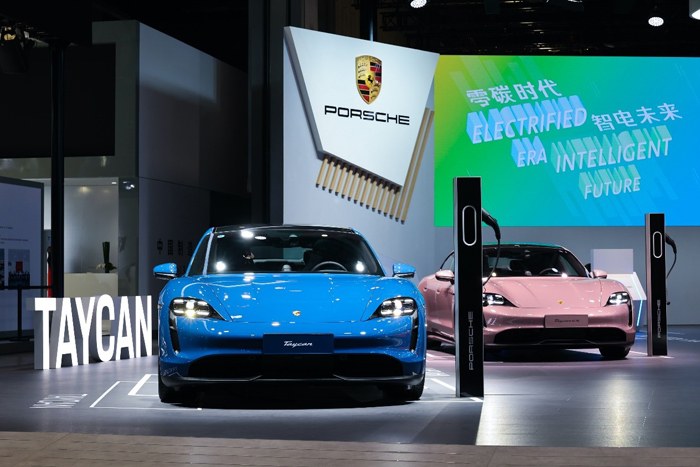 尽显“零碳时代 智电未来”风采！大众汽车集团（中国）携6款电动车型亮相第四届中国国际进口博览会