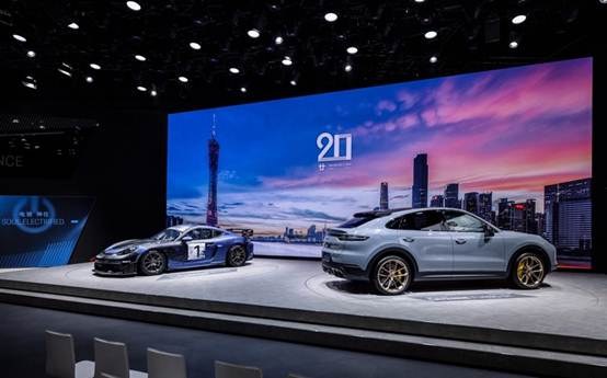 保时捷718 Cayman GT4 RS Clubsport与Cayenne Turbo GT亚洲首秀，为品牌在中国大陆20周年庆画上圆满句点