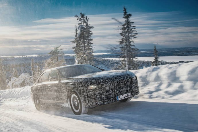 全新一代BMW 7系纯电车型在北极圈完成冰雪考验