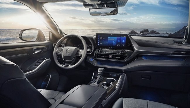 皇冠陆放全系标配全新一代Toyota Safety Sense智行安全