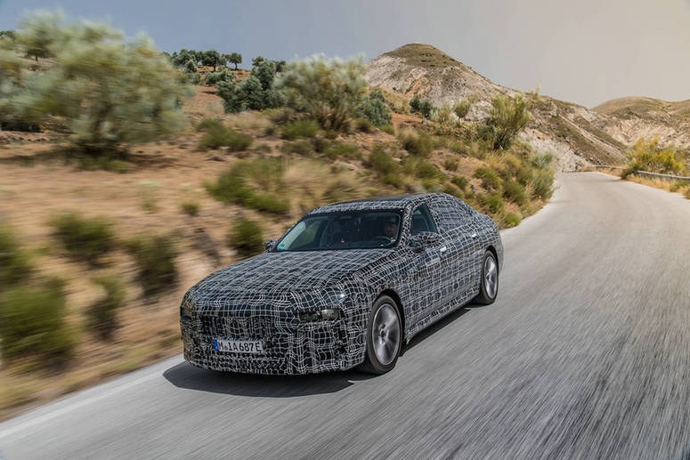 加快推进电动化战略，全新一代BMW 7系纯电动车型在全球范围内进行极端高温测试