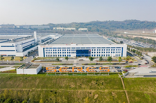 走进赛力斯重庆智慧工厂 AITO问界M5生产过程揭秘