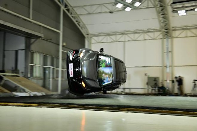 CS75PLUS向超美标翻滚试验发起挑战
