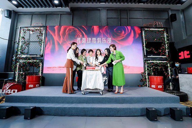 女足唐佳麗、馬君出任北京越野BJ40“悅野共創(chuàng)大使”