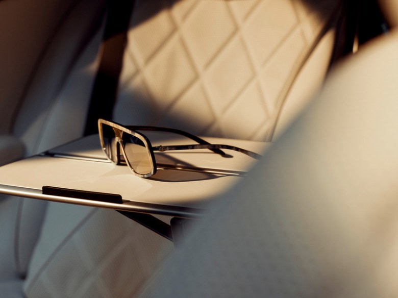 MAYBACH Icons of Luxury创新呈献THE CREATOR太阳眼镜