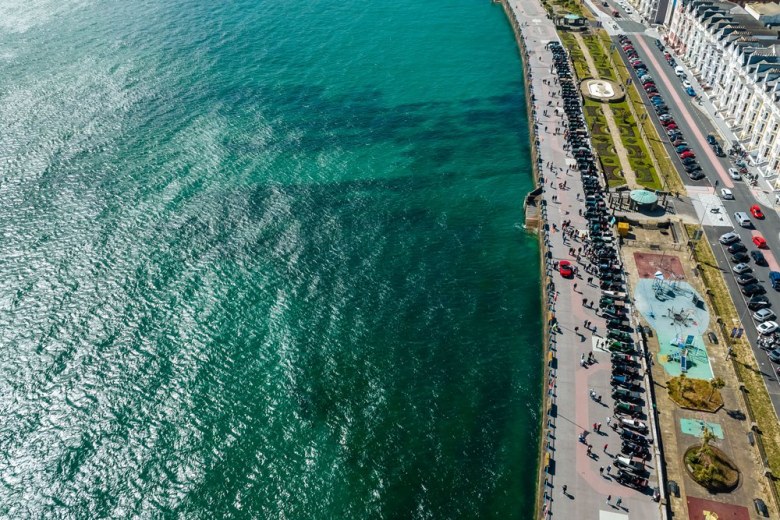 世界上现存年代最久远的宾利汽车重返马恩岛,庆祝车队夺冠100周年