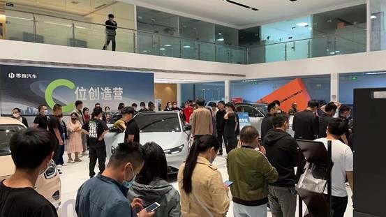 進(jìn)階人生C位！零跑C01全國用戶試駕火爆開啟
