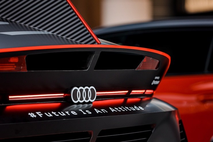 Audi RS Q e-tron联袂上汽奥迪Q5 e-tron开启盛大路演活动