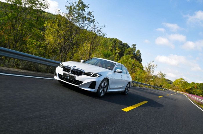 坚持"高效动力"，忠于"驾驶乐趣"！2022 BMW MISSION i纯电产品及科技媒体日热力启动