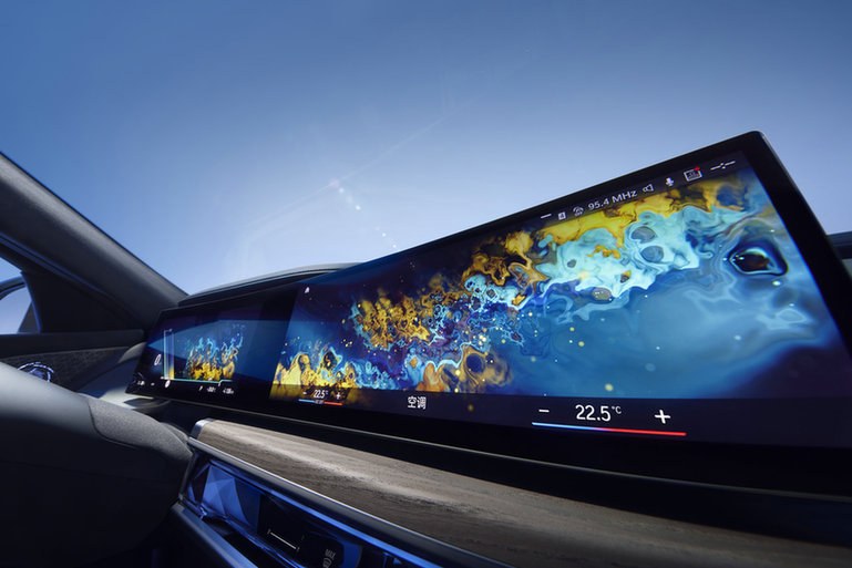 电动时代的豪华之巅，创新纯电动BMW i7满电上市