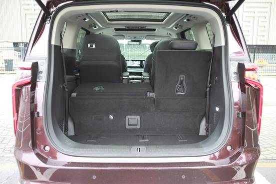 新派豪華大型MPV 上汽大通G90試駕體驗(yàn)