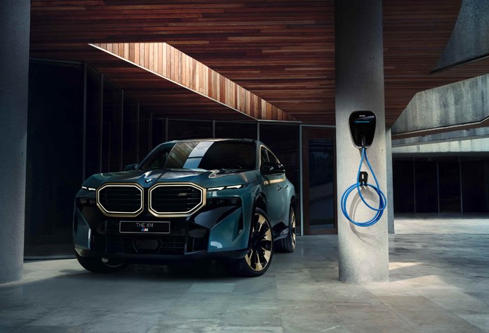 以创新加速BMW M电动化转型，创新BMW XM上市