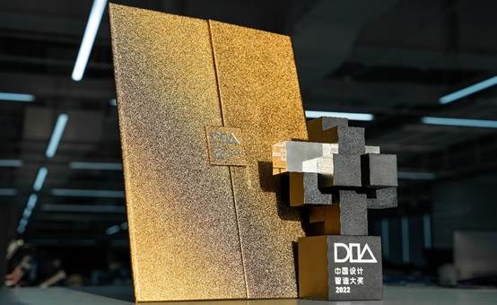 图片包含 建筑, 游戏机, 街道, 砖  描述已自动生成