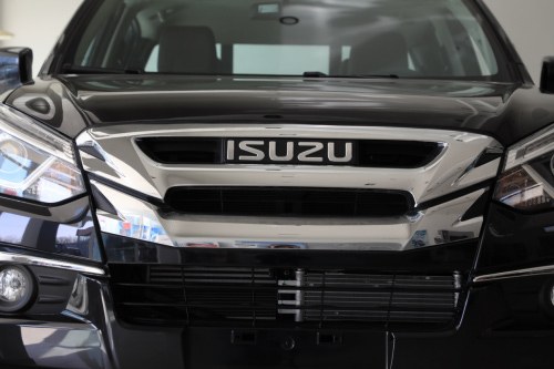 2.0T+ZF 8AT 鈴?fù)仄桶娼o我?guī)砀嗟捏@喜