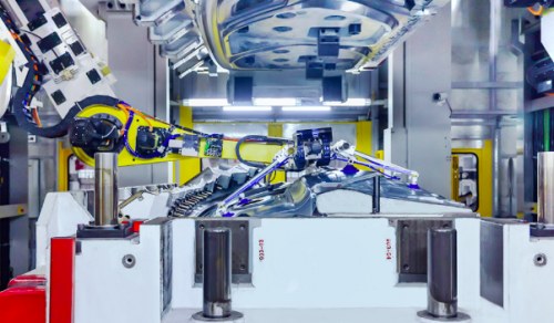 新质生产力领航者：赛力斯汽车超级工厂树立全球新标杆