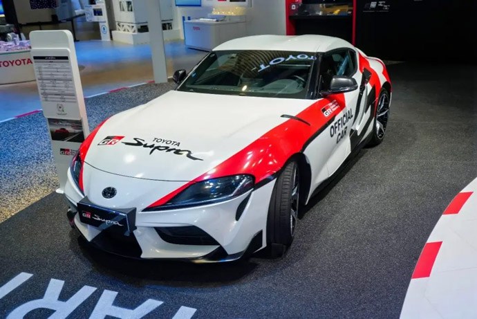 TOYOTA SUPRA