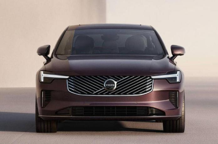 重启运动版车型，沃尔沃全新S90上市30.09万起，挑战宝马5系！