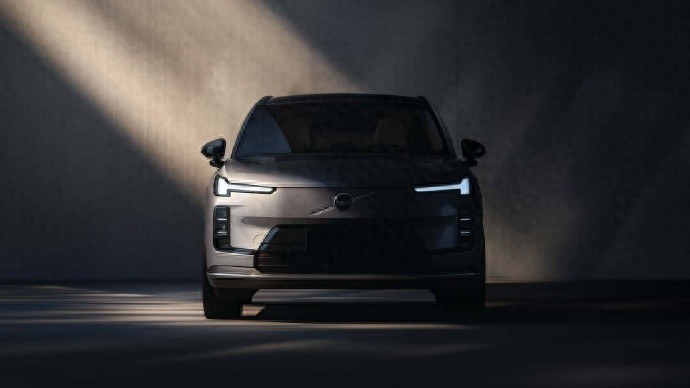 沃尔沃XC70全球首发：售价将40万起，预计9月上市