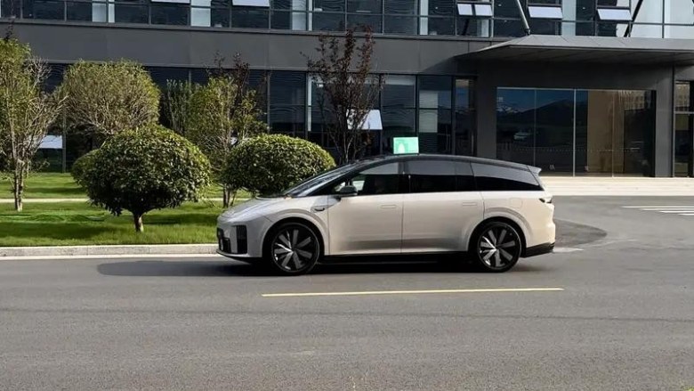 10分钟充电500公里！零百4.3秒，理想首款纯电SUV i8定档7月下旬