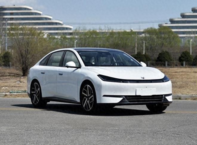 定位纯电中型轿车！北汽极狐S3申报图曝光，有望年内发布