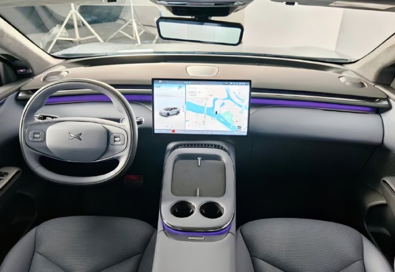 直面特斯拉Model Y！小鹏G7首发亮相，预售23.58万元