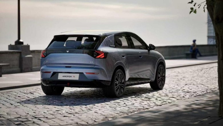 极狐T1官图发布，8月下旬开启预售，比亚迪海鸥有对手了