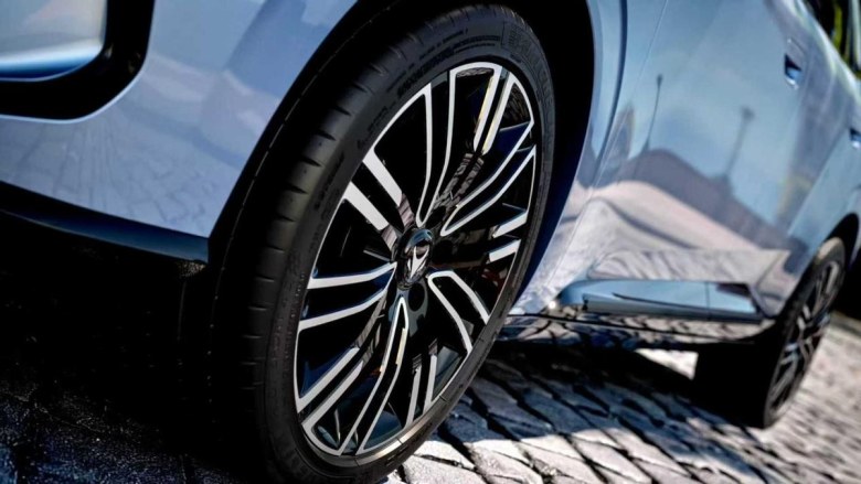 极狐T1官图发布，8月下旬开启预售，比亚迪海鸥有对手了