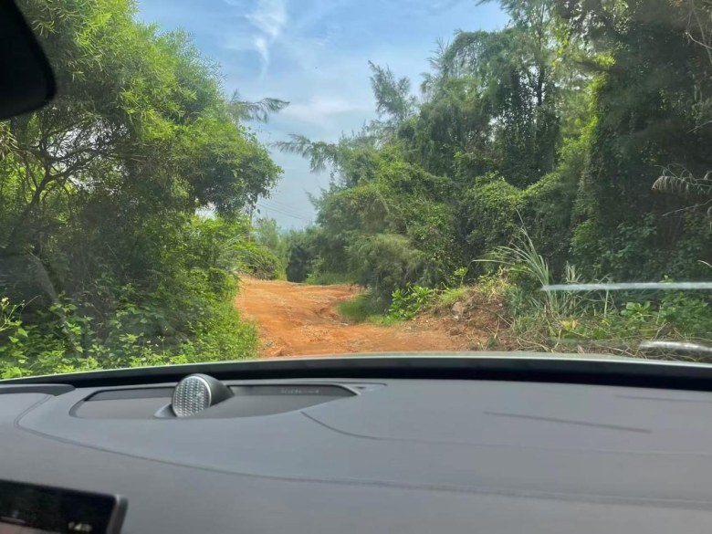 亏电也省油！开着沃尔沃XC90 T8去玩是什么体验？