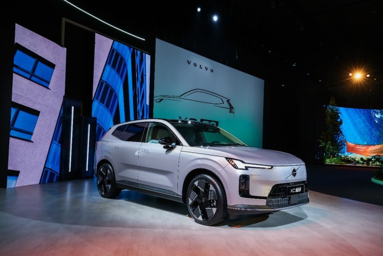 安全的智能该是什么样？沃尔沃全新XC70首发，29.99万起预售