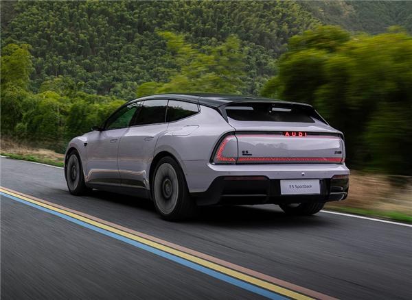 奥迪E5 Sportback定价23.59万起！网友：这价格，还看啥特斯拉？