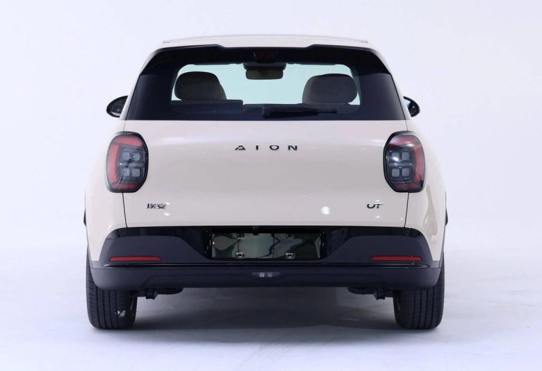 销量、营收双跌,埃安亟待“爆改”