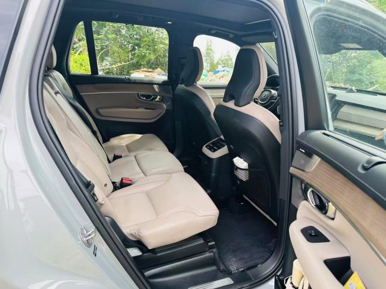 亏电也省油！开着沃尔沃XC90 T8去玩是什么体验？