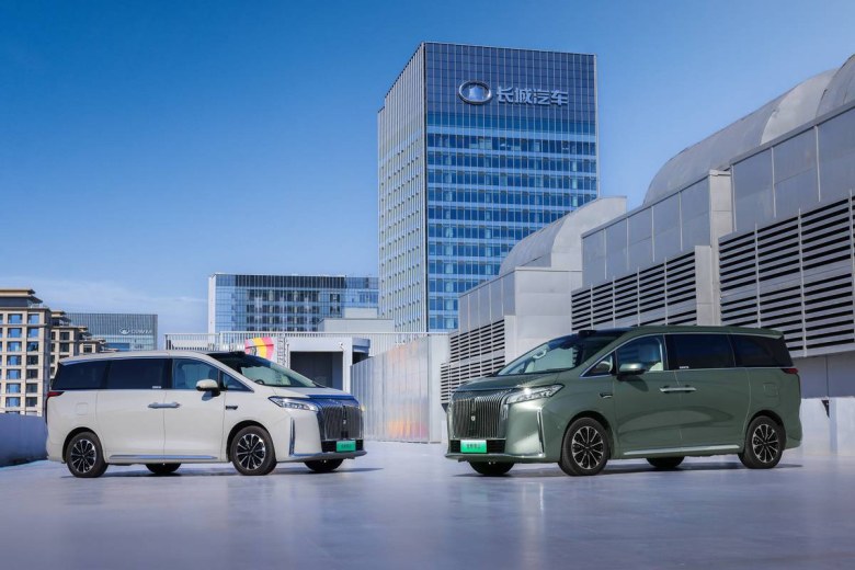 剑指腾势D9！魏牌高山7以28.58万杀入，家用MPV价格战开打