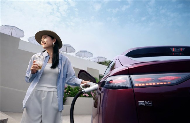 昊铂HT825Pro与小鹏G7702Max纯电SUV续航对决