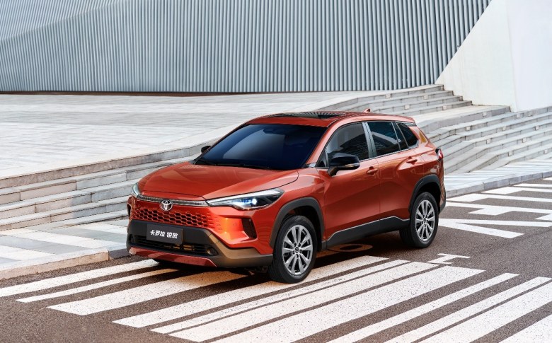 全新卡罗拉锐放焕新上市，打造10万级全能SUV性价比标杆