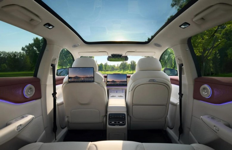 3670辆!9月华系纯电销冠易主,岚图知音做了什么?