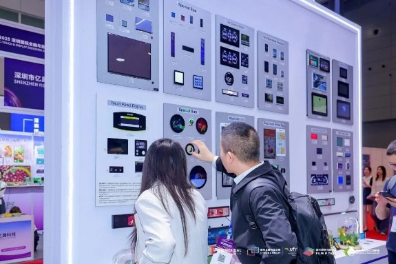 千企齐聚、黑科技云集！2025深圳国际全触与显示展启幕