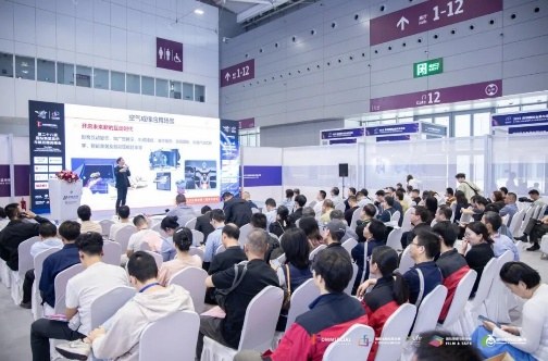千企齐聚、黑科技云集！2025深圳国际全触与显示展启幕