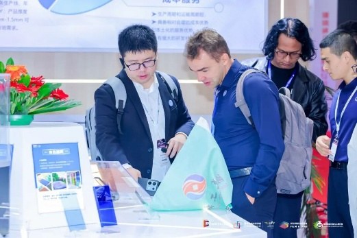 千企齐聚、黑科技云集！2025深圳国际全触与显示展启幕