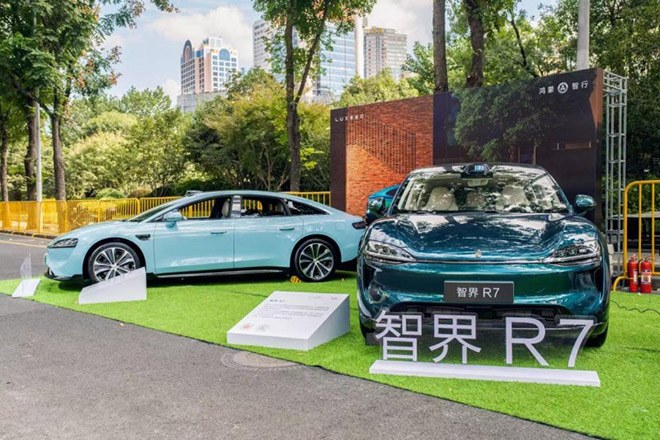 智界S7与R7亮相北京中国年度车专场测试媒体沟通会