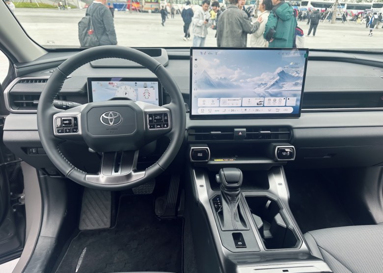 20万内最好油车？全新威兰达15.98万起售，更硬核+自研座舱