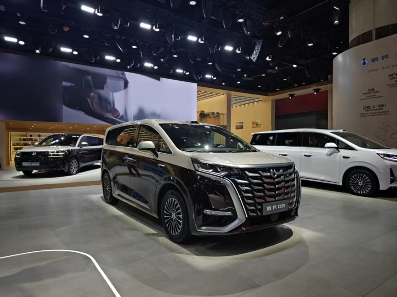 腾势N8L、腾势D9领衔！腾势汽车携全家族车型登陆广州车展