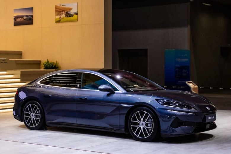 腾势N8L、腾势D9领衔！腾势汽车携全家族车型登陆广州车展