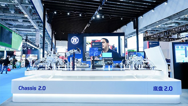 底盘2.0系统展台