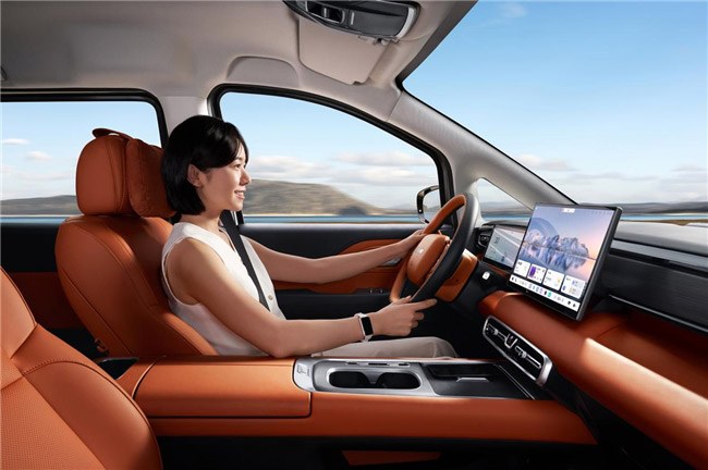 多维度对比锐胜M8和别克GL8