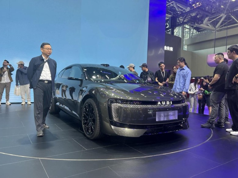 双馆齐开!上汽大众+奥迪携狠货炸翻广州车展