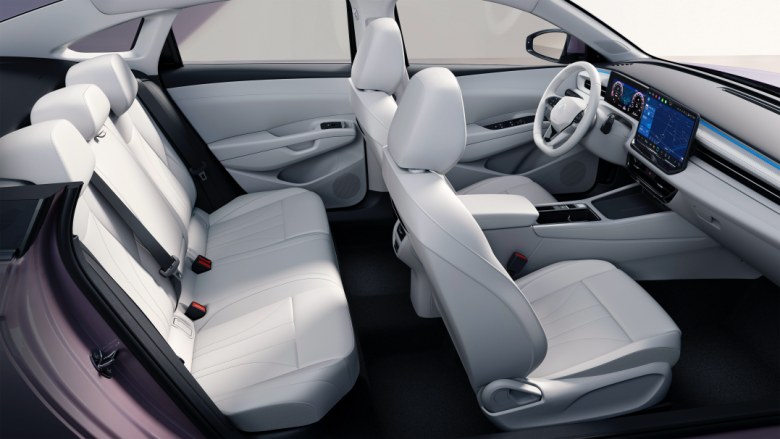 第650万辆朗逸车型荣耀下线！朗逸 Pro首次亮相解锁国民家轿新标杆